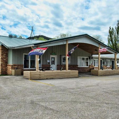 Deer Lodge Motel Sundance Ngoại thất bức ảnh