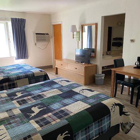 Deer Lodge Motel Sundance Ngoại thất bức ảnh