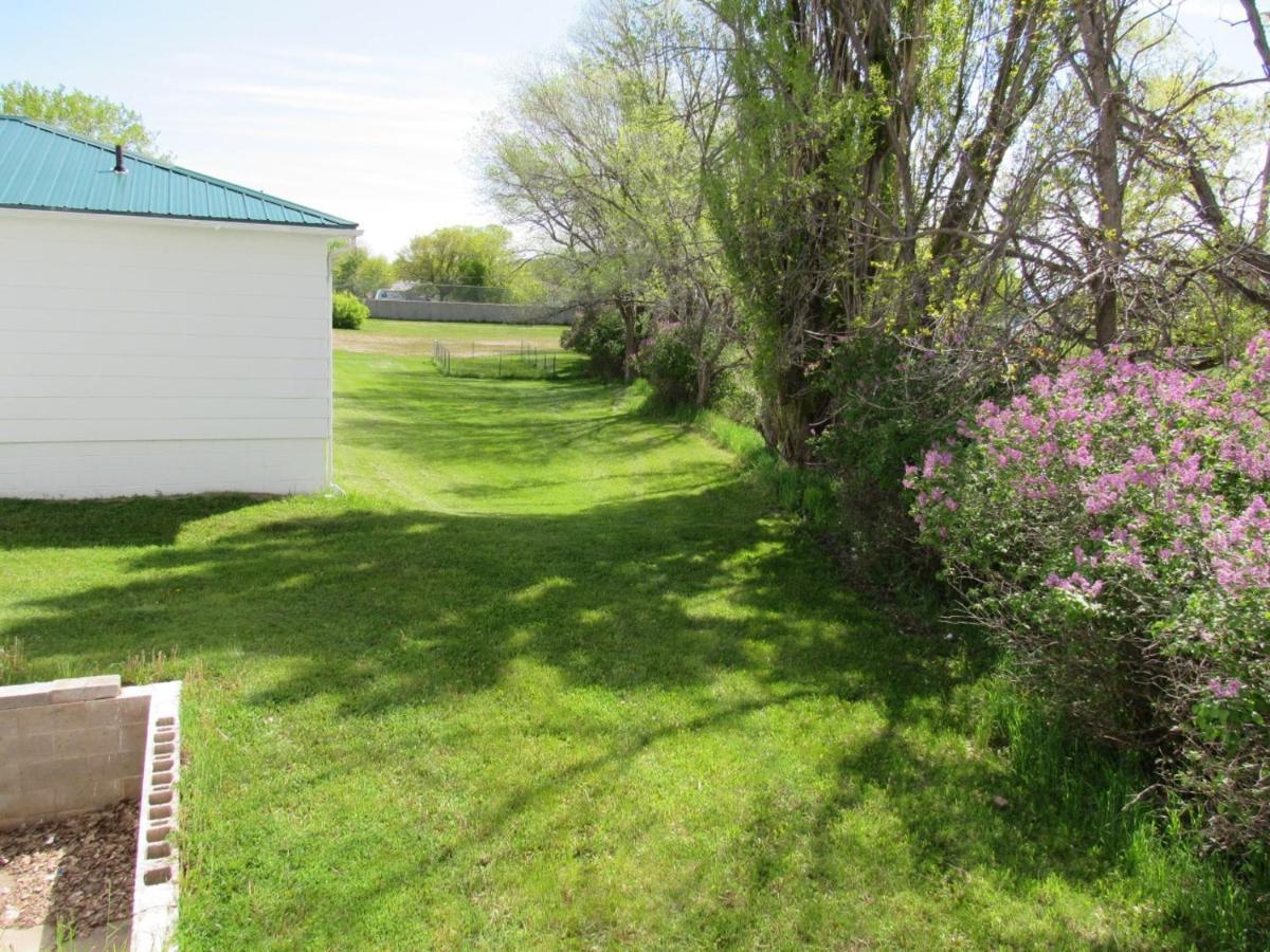 Deer Lodge Motel Sundance Ngoại thất bức ảnh