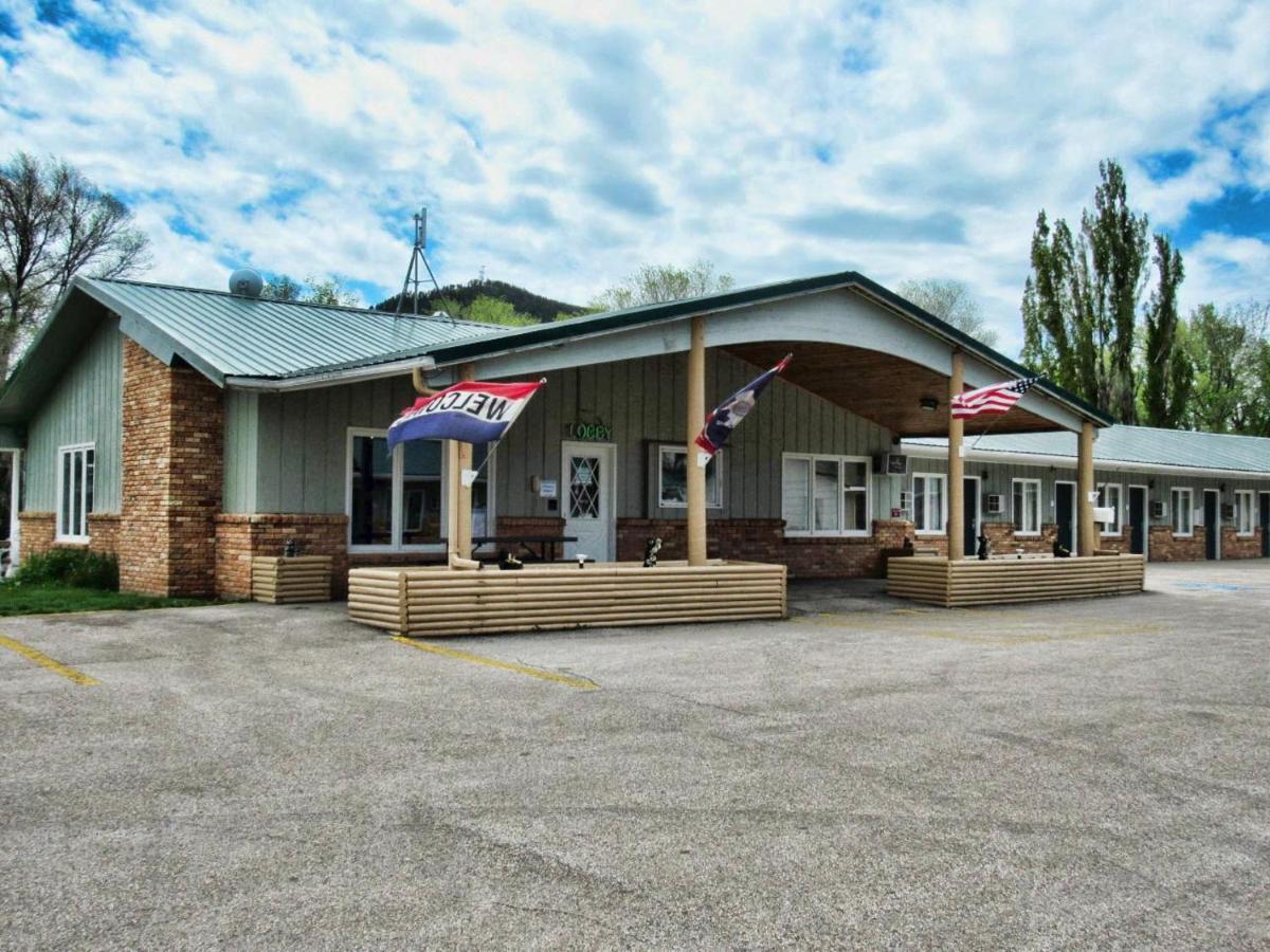 Deer Lodge Motel Sundance Ngoại thất bức ảnh