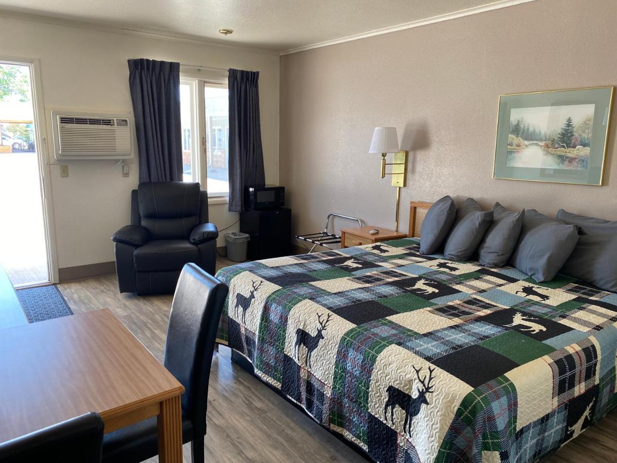 Deer Lodge Motel Sundance Ngoại thất bức ảnh