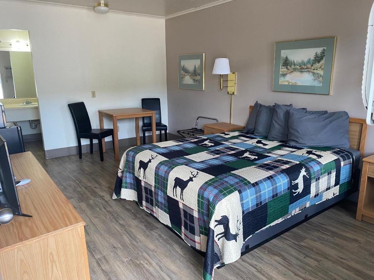 Deer Lodge Motel Sundance Ngoại thất bức ảnh