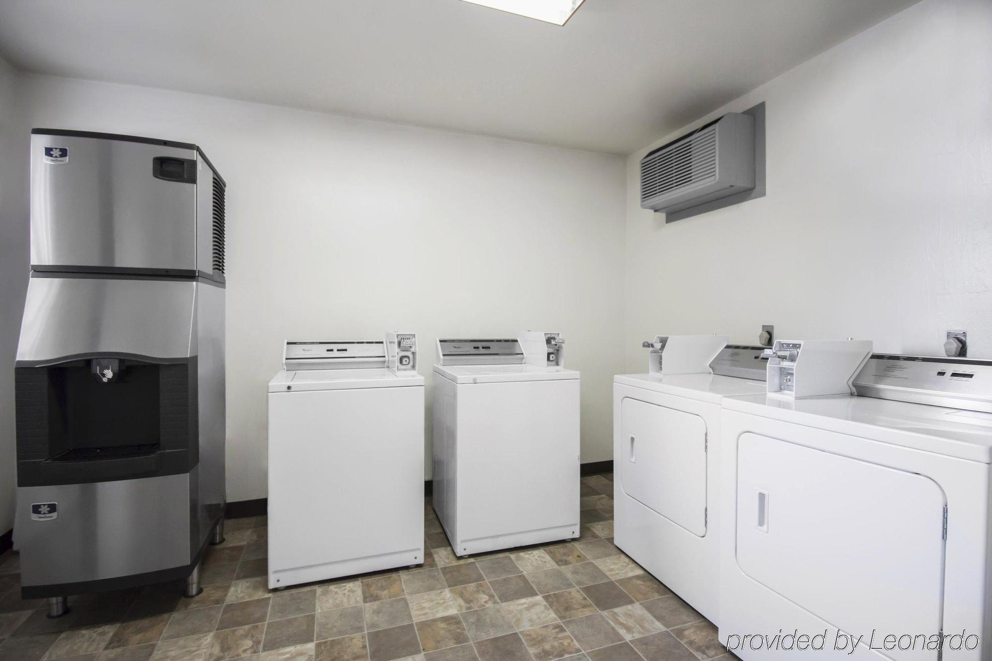 Deer Lodge Motel Sundance Ngoại thất bức ảnh