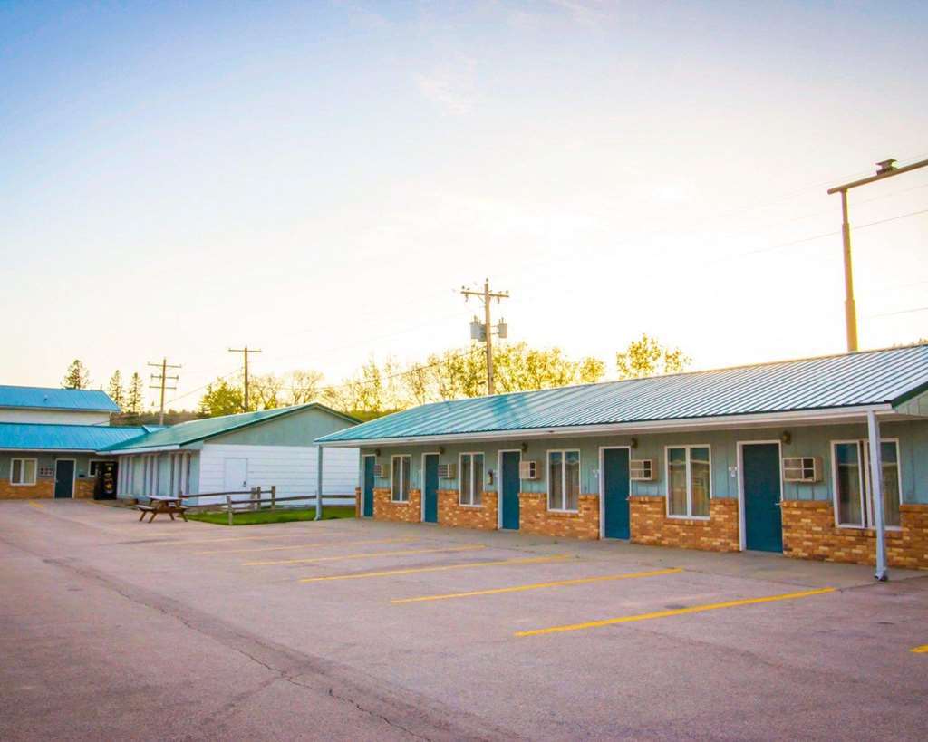 Deer Lodge Motel Sundance Ngoại thất bức ảnh