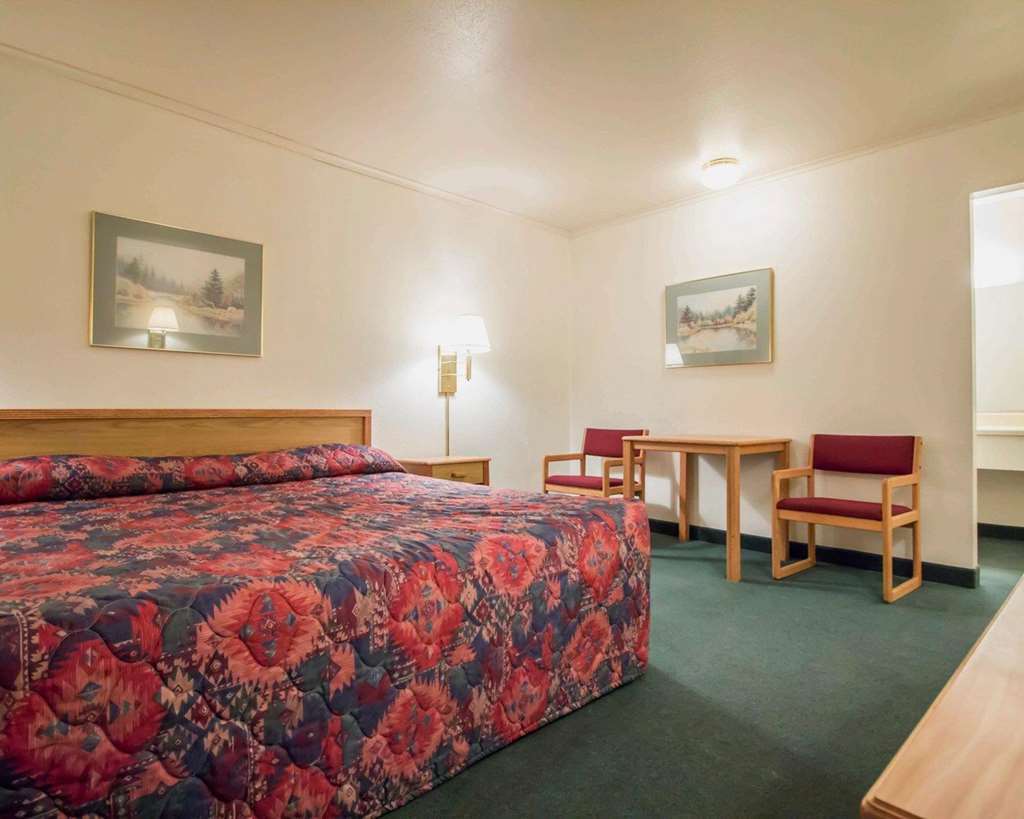 Deer Lodge Motel Sundance Phòng bức ảnh