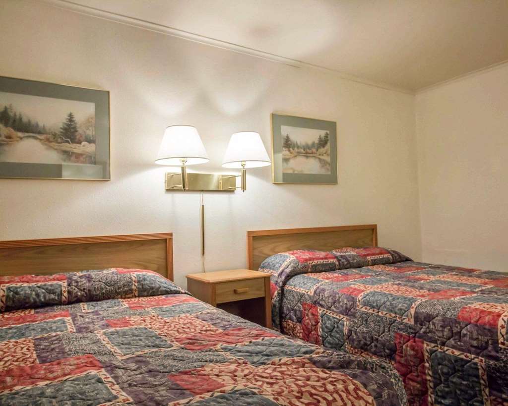 Deer Lodge Motel Sundance Phòng bức ảnh